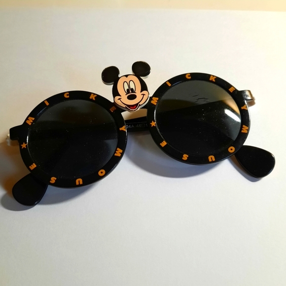 Disney Mickey Mouse sunglasses - Picture 1 of 2